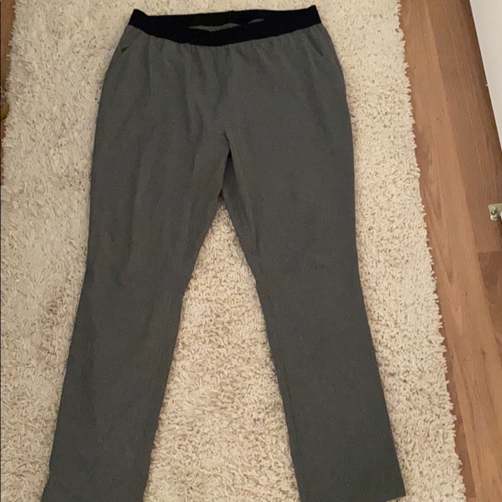 Jaanuu scrub set